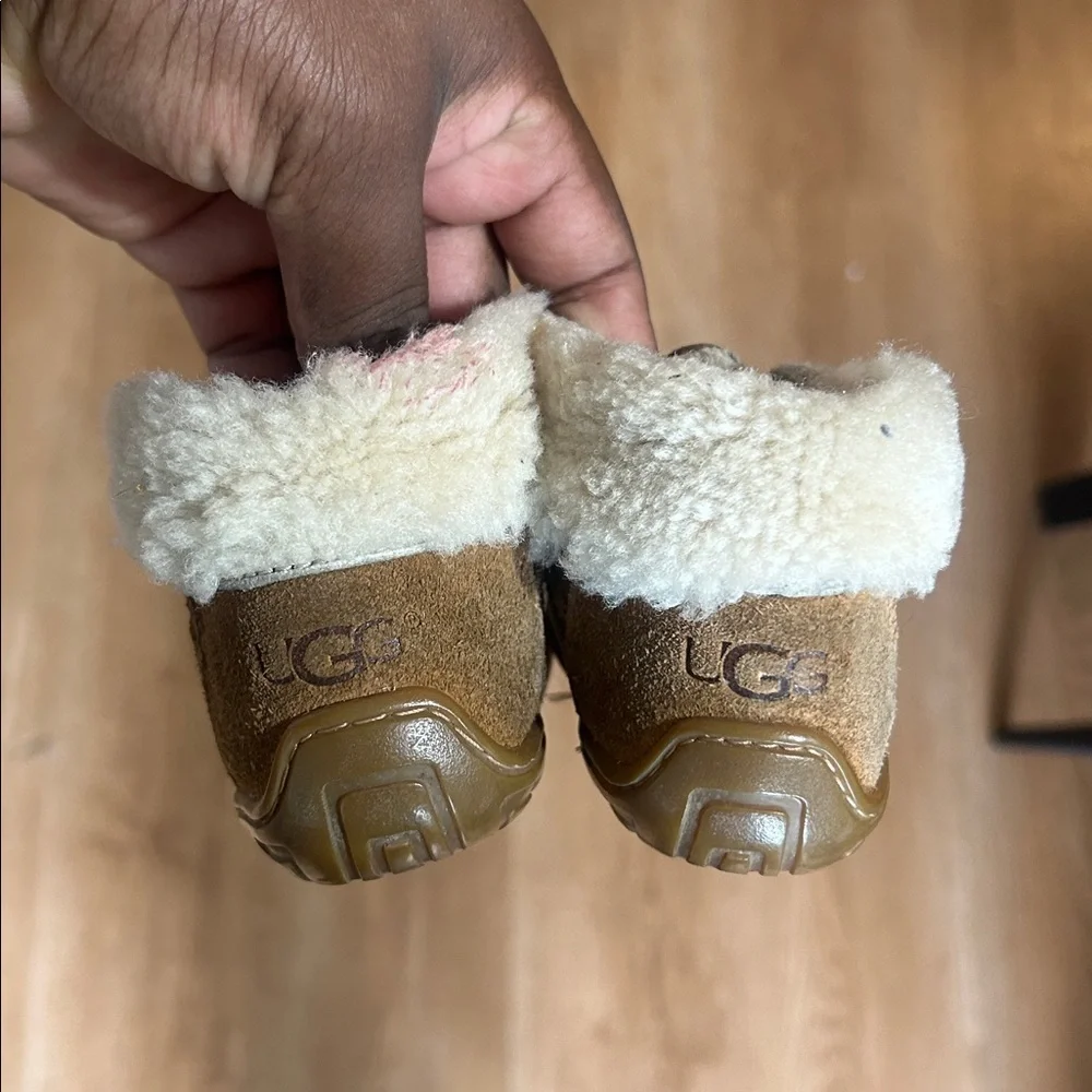 UGG Keelan Boots Size 4/5 - Picture 4 of 5